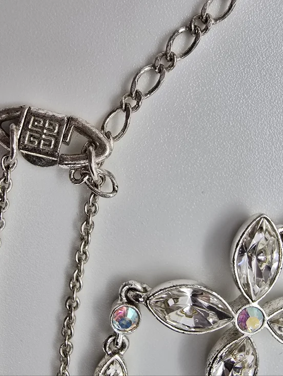 Vintage Givenchy Crystal Lavalier Nakelace - Picture 6 of 8
